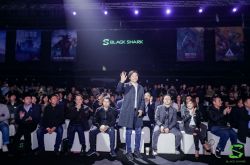 <b>黑鲨游戏手机2实力诠释“操控之王”,玩家体验</b>